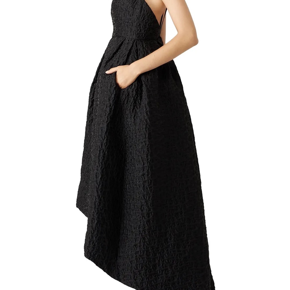NWOT Cynthia Rowley Black High-Low Crinkle
Textured Jacquard Dress - Picture 5 of 7